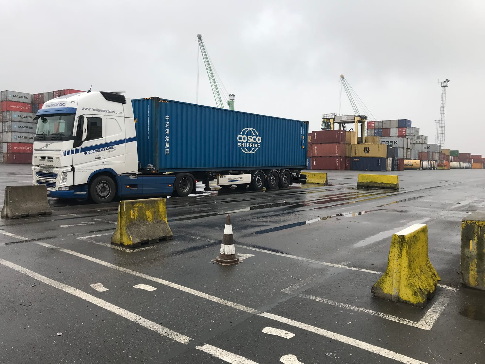 Containertransport tussen de haven en het hinterland